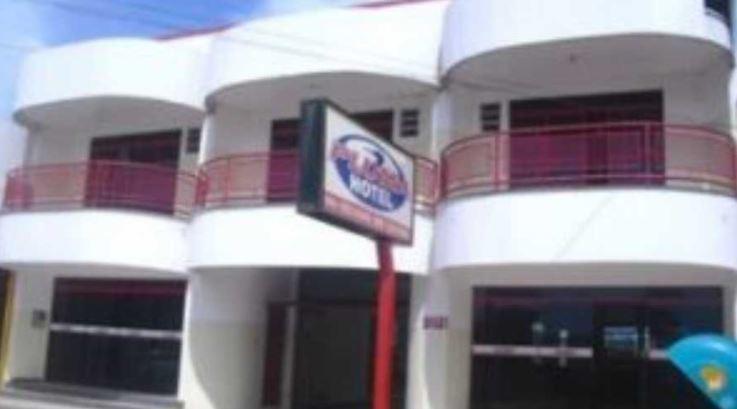Pluma Hotel Jaru Exterior foto